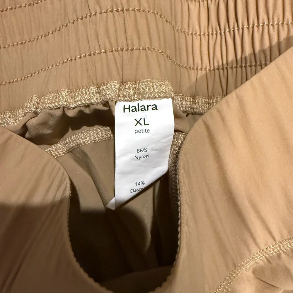 HALARA Women's Camel Jogger Pants